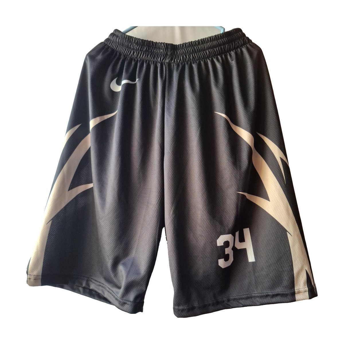 Short de básquetbol negro